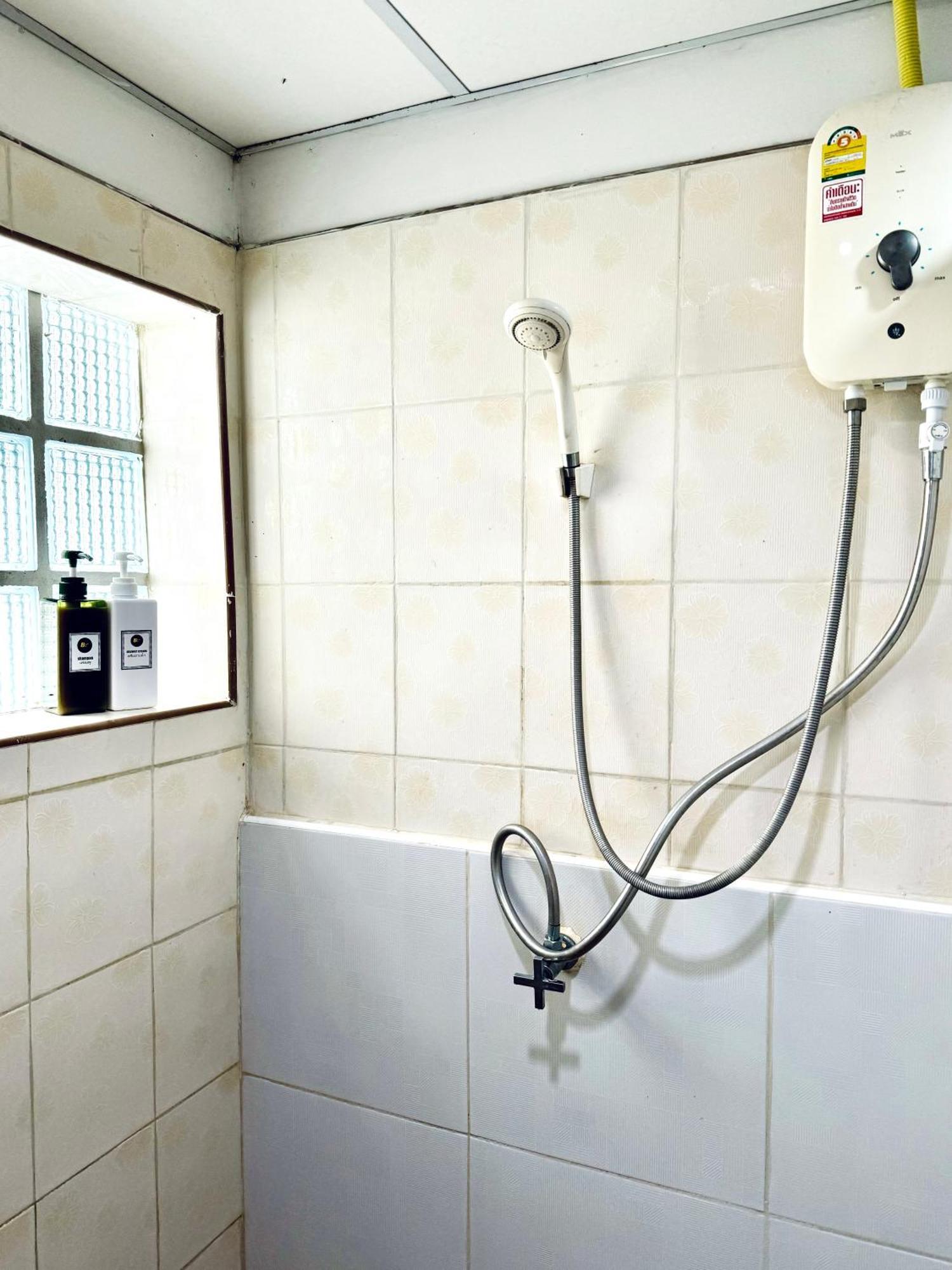 Best Bed Suvarnabhumi Hostel Bangkok Bagian luar foto