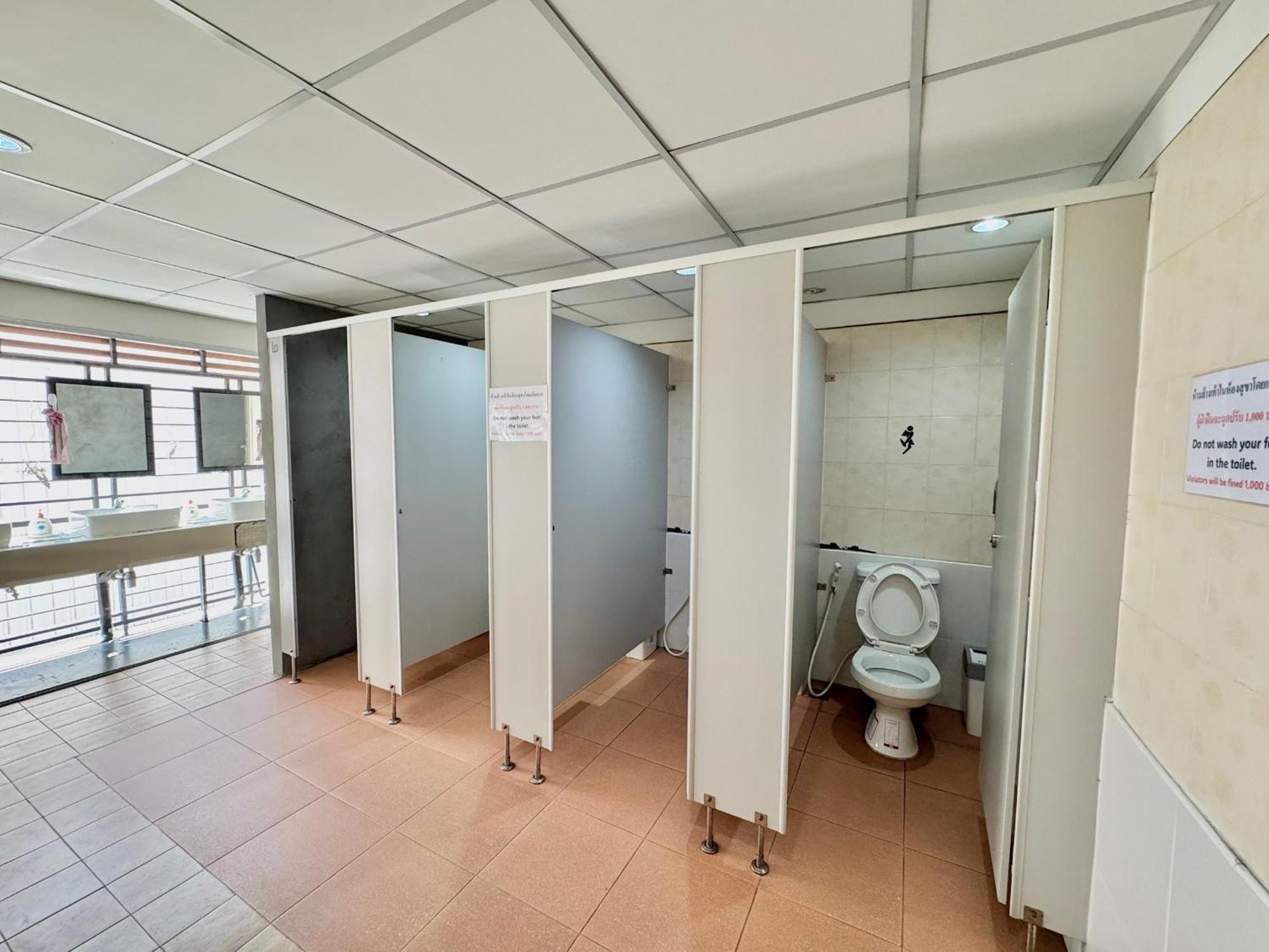 Best Bed Suvarnabhumi Hostel Bangkok Bagian luar foto